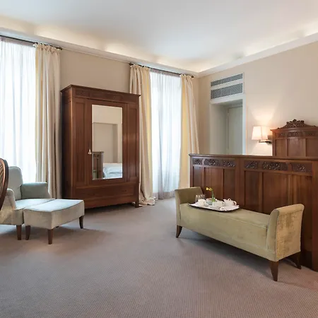 Grand Della Posta 4*