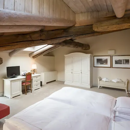 Grand Della Posta Hotel