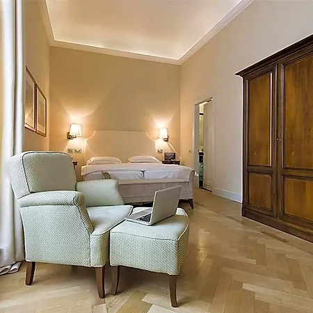Hotel Grand Della Posta 4*