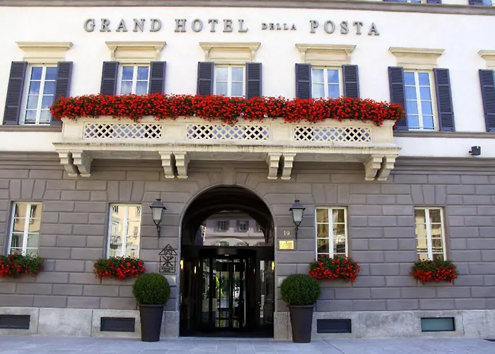 מלון Grand Della Posta 4*